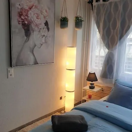 Beautiful Small El Silencio Apartment Zurich