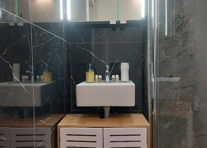 Beautiful Small El Silencio