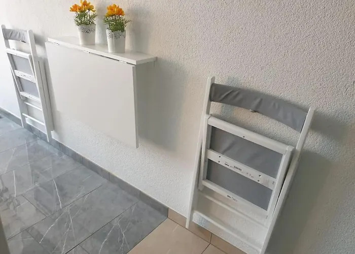 Beautiful Small El Silencio * Zurych